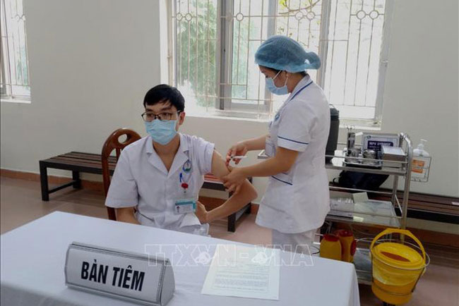 Sáng 29/4, không có thêm ca mắc COVID-19, hơn 425.600 người Việt đã tiêm vaccine