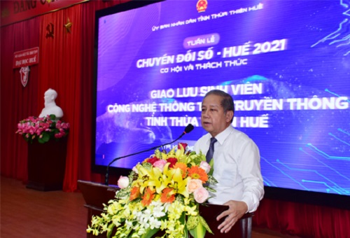 Chủ tịch Thừa Thiên Huế: Thu hút đầu tư để tạo việc làm cho sinh viên 