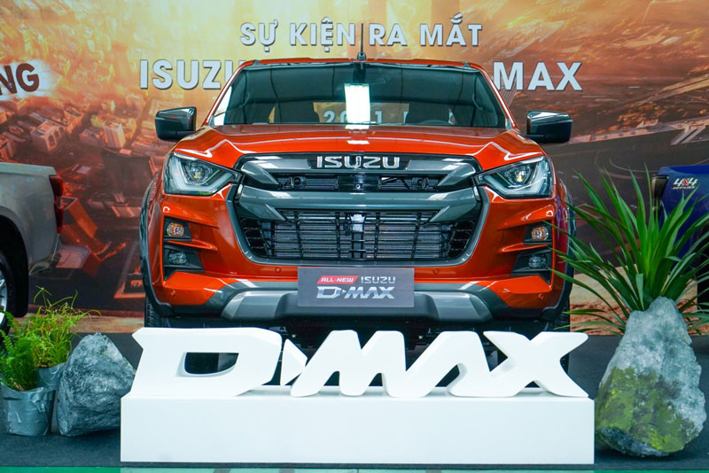 Giá lăn bánh Isuzu D-Max 2021 vừa ra mắt ở Việt Nam