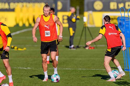 Raiola sẽ dùng chiến thuật 'bẩn thỉu' để đưa Haaland rời Dortmund trong Hè 2021