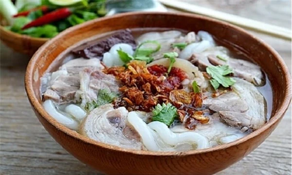 banh canh suon heo