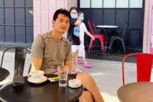 Hậu chia tay Phượng Chanel, Quách Ngọc Ngoan gầy rộc, giảm gần 10kg