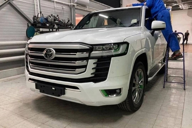 Toyota Land Cruiser thế hệ mới lộ diện, sắp mở bán trên toàn cầu