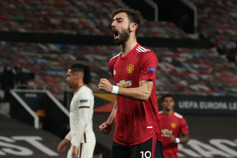 Tiền vệ công: Bruno Fernandes (Man Utd).