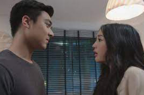 Mới sáng sớm đã nghe ầm ĩ, tôi té ngửa khi thấy bố mẹ vợ kéo đến với khí thế sẵn sàng "ăn tươi nuốt sống" con rể