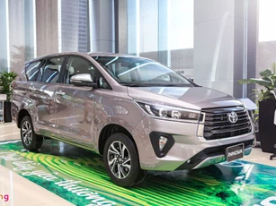 Toyota Innova chật vật trước sức ép từ Mitsubishi và Suzuki