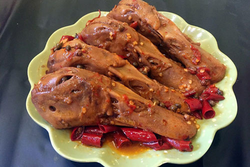 Đầu vịt đừng vội bỏ đi, làm ngay món này là có nhậu ngon cực đã