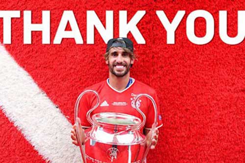 Bayern chia tay Javi Martinez sau 9 năm gắn bó