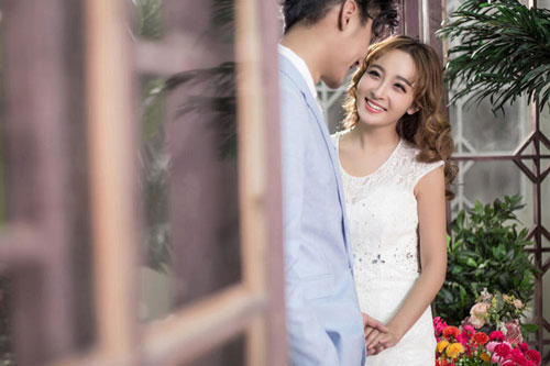 Đàn ông có thói quen chạm tay vào 4 bộ phận này trên cơ thể vợ chứng tỏ rất chung tình