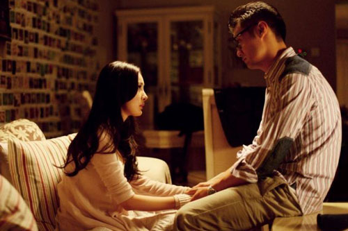 Chồng mỉa mai: "Rời tôi ra cô làm sao sống nổi" mà không ngờ 1 năm sau ly hôn anh ta phải nghẹn ngào thốt lên câu đắng chát tột cùng