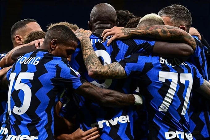 Từ vòng 8 đến vòng 15 Inter không đánh rơi điểm nào ở Serie A