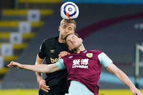 Tiền vệ West Ham lập kỷ lục tại Premier League mùa này