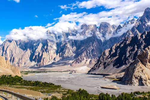 Ngỡ ngàng cảnh đẹp ngày nay trên “Con đường Tơ lụa” huyền thoại