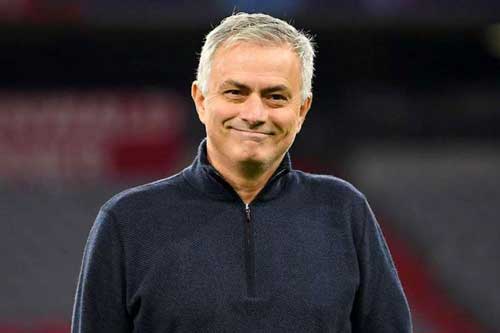 Mourinho n&#xF3;i g&#xEC; khi d&#x1EAB;n d&#x1EAF;t Roma &amp; Tottenham &#x111;&#x1B0;&#x1EE3;c l&#x1EE3;i g&#xEC;?