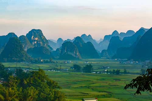 Đến Cao Bằng ngắm vẻ đẹp hùng vĩ, nên thơ của thung lũng Ngọc Côn, Phong Nậm