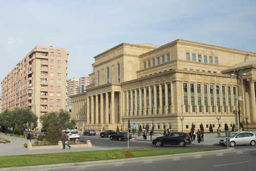 Vẻ đẹp kiến trúc Tây Âu ở thủ đô Baku, Azerbaijan