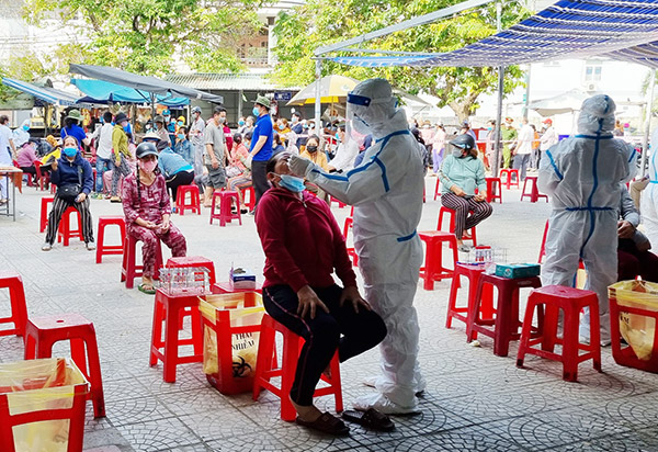 Đà Nẵng: 100% mẫu xét nghiệm SARS-CoV-2 tại Bệnh viện Hoàn Mỹ, chợ Phước Mỹ âm tính lần 1