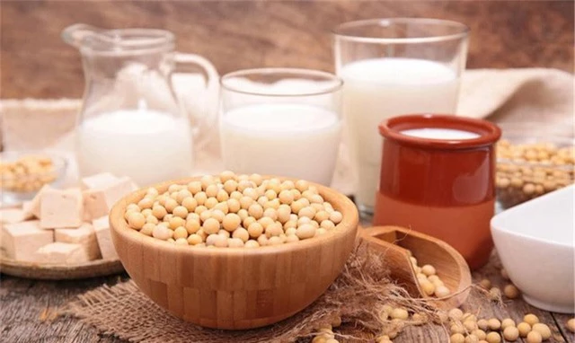 Phụ nữ sau 35 tuổi hãy nhớ: Ăn ít 5 loại thực phẩm, làm 3 điều và uống 2 loại nước, giúp ngừa suy buồng trứng, bảo vệ tử cung, tăng tuổi thọ - Ảnh 6. Phụ nữ sau 35 tuổi hãy nhớ: Ăn ít 5 loại thực phẩm, làm 3 điều và uống 2 loại nước, giúp ngừa suy buồng trứng, bảo vệ tử cung, tăng tuổi thọ - Ảnh 6.