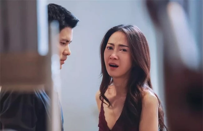 Quơ chân phải "vật thể lạ" trong gầm giường của chồng sắp cưới, tôi hoảng hốt đòi hủy hôn - Ảnh 1. Quơ chân phải "vật thể lạ" trong gầm giường của chồng sắp cưới, tôi hoảng hốt đòi hủy hôn - Ảnh 1.