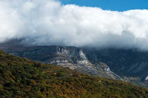 Ngắm khung cảnh mùa thu đẹp như cổ tích ở Crimea