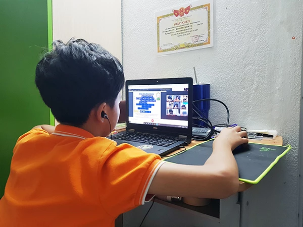 Sở GD-ĐT Đà Nẵng yêu cầu các trường Trung học các trường rà soát, chủ động xây dựng kế hoạch dạy học qua Internet để hoàn thành khung kế hoạch thời gian năm học 2020-2021