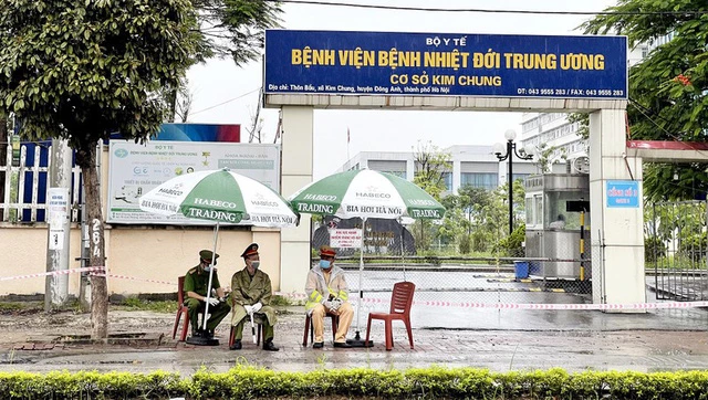 Khẩn cấp: Tìm người đến Bệnh viện Bệnh Nhiệt đới Trung ương cơ sở Kim Chung.