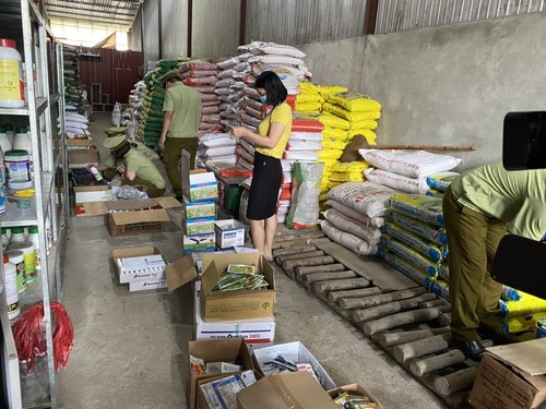 Hà Giang: Phát hiện gần 4.000 sản phẩm thuốc bảo vệ thực vật hết hạn sử dụng