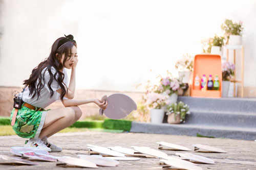 Loạt ảnh đẹp mê mẩn của Dương Mịch trong show quay với Đặng Luân, không tin được đã là "mẹ một con"