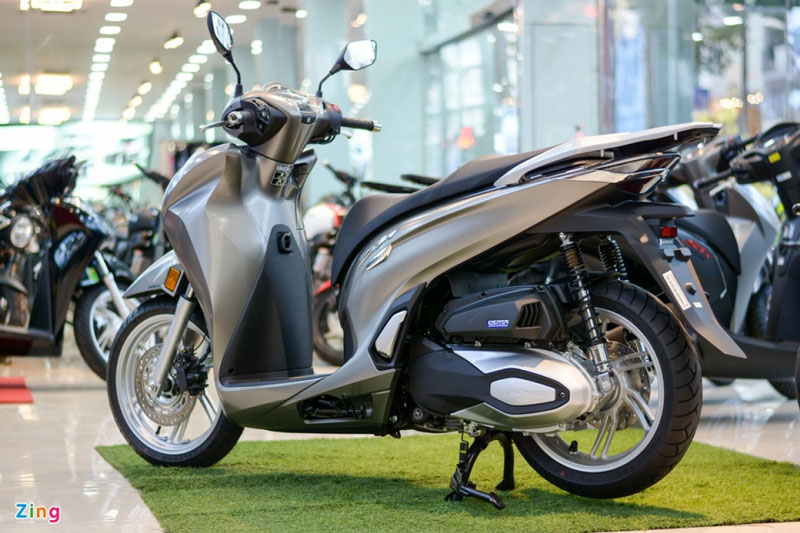 Cận cảnh Honda SH 350i tại Việt Nam