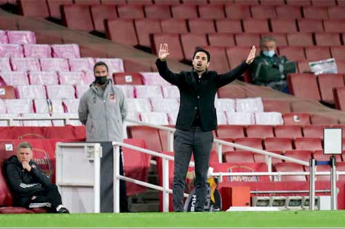 Arsenal phải làm gì với Arteta khi Pháo Thủ chỉ còn là hư danh?