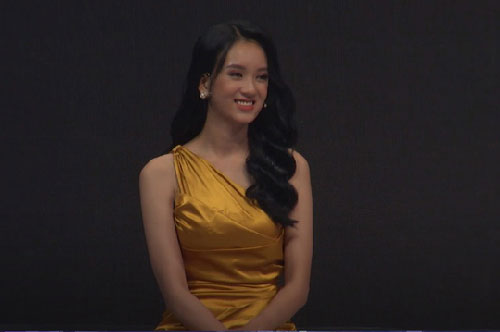 Hoa khôi có đôi chân dài 1m06 lên show hẹn hò tuyên bố chỉ yêu người giàu, 30 chàng trai nghe xong tái mặt