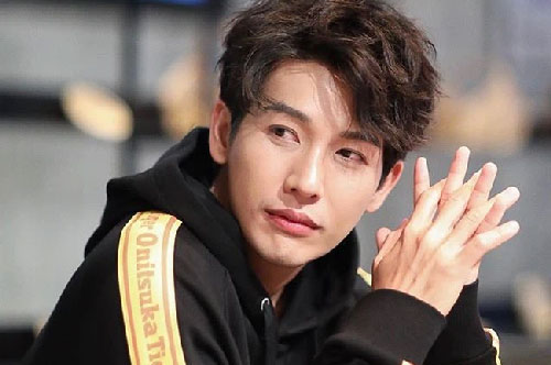 Sau khi sinh con, vợ tôi cứ như "biến" thành bà già 80 tuổi vậy!