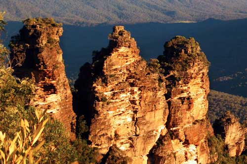 Khám phá vẻ bí ẩn của dãy núi 'Ba chị em' ở Australia