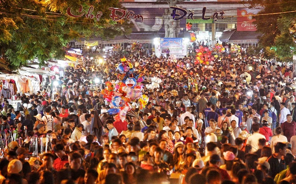 Chợ đêm Đà Lạt, một trong những nơi bệnh nhân Covid-19 ở Bắc Ninh đã ghé đến trong dịp nghỉ lễ vừa rồi.