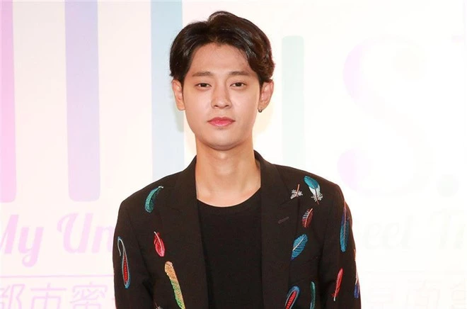 Từng rút đơn kiện, nhưng nay bạn gái cũ của Jung Joon Young đệ cả đơn lên Nhà Xanh, tố cáo bị nam ca sĩ quay lén - Ảnh 3.