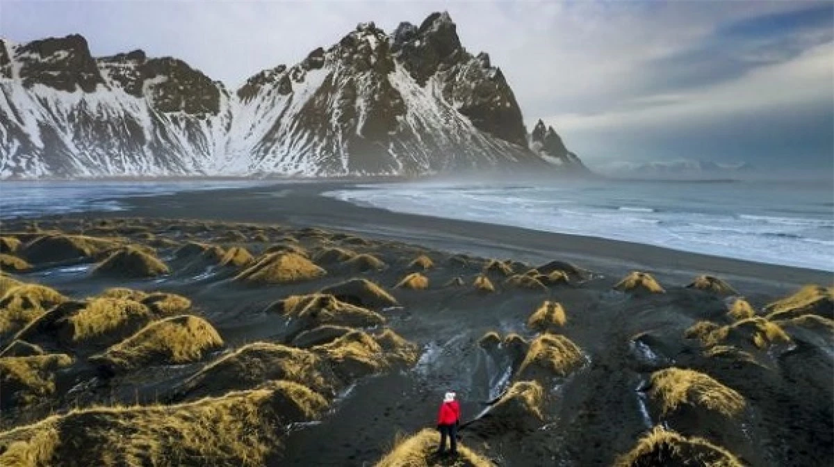 Iceland: Không có bất cứ con muỗi nào. Quốc gia hạnh phúc nhất thế giới này là một trong hai nơi duy nhất trên hành tinh mà không có sự hiện diện của loài muỗi (nơi còn lại là Nam Cực). Một thông tin khác để bạn tham khảo, New Caledonia, Seychelles và Polynesia thuộc Pháp là những nơi có muỗi nhưng không có bệnh sốt rét. Ở đó, những con côn trùng tồn tại nhưng không thể mang virus vì côn trùng cần máu của động vật có vú sống trên cạn nhưng ở đó lại không có loài động vật này.