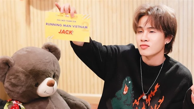 Running Man Vietnam: Fan lo sợ đang xé bảng tên thì ngất xỉu, Jack đăng đàn tuyên bố điều này  - Ảnh 2.