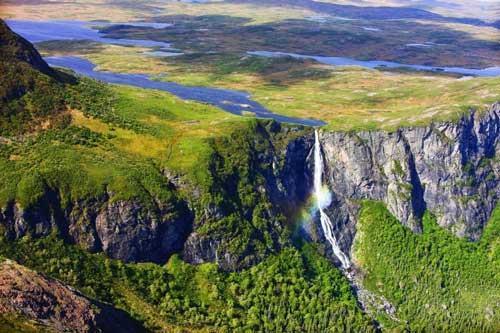 Khám phá Vườn quốc gia Gros Morne lớn thứ hai Canada