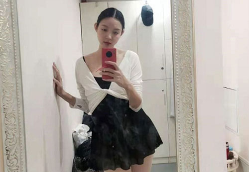 Trầm trồ trước nhan sắc và vóc dáng thật của Hoa hậu Trương Tử Lâm khi mang thai lần 2