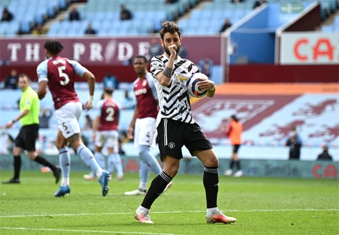Bruno Fernandes gỡ hòa 1-1 trận Aston Villa vs MU ở phút 52 trên chấm 11m