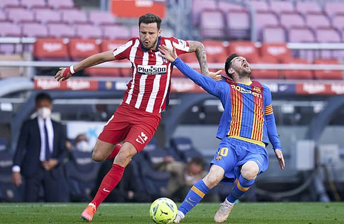 Chia điểm ở Nou Camp, Barca và Atletico trao cơ hội vô địch cho Real