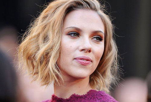 Scarlett Johansson tố cáo bị một tổ chức "quấy rối" và đặt câu hỏi xúc phạm, kêu gọi Hollywood tẩy chay mạnh mẽ