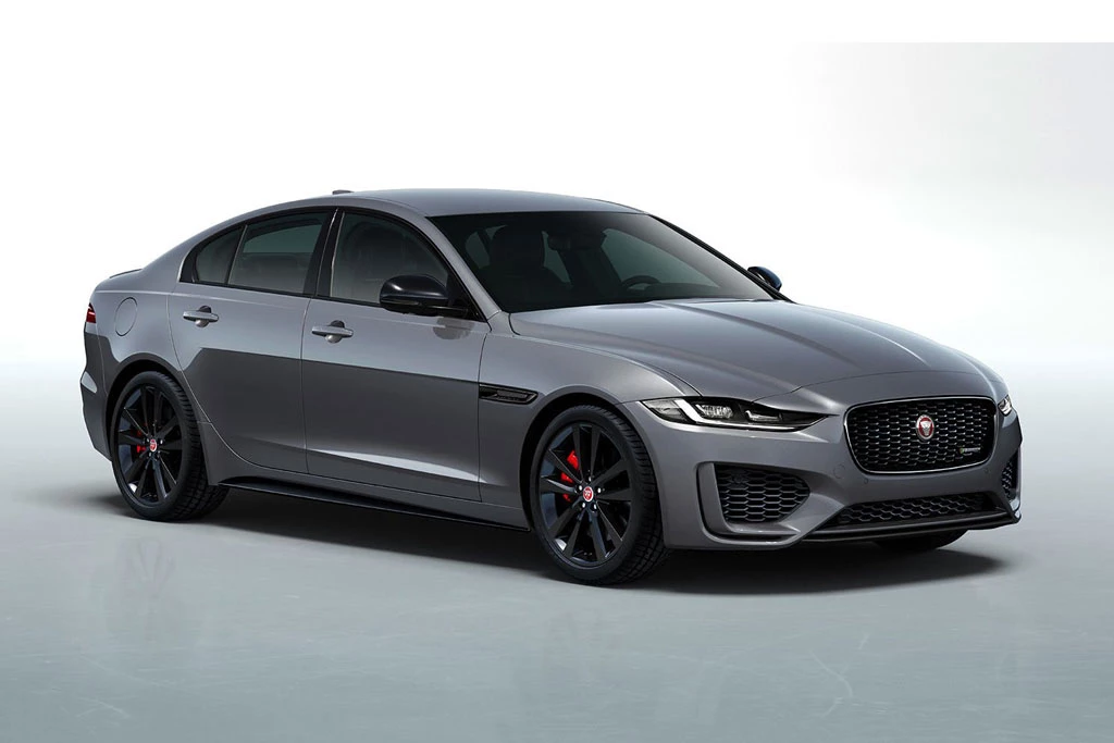 Jaguar XE 2020.