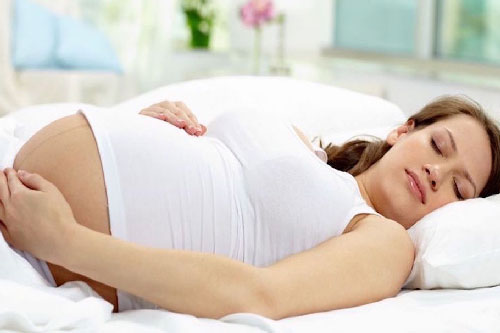 Dấu hiệu cảnh báo nguy hiểm mẹ bầu cần đi khám ngay