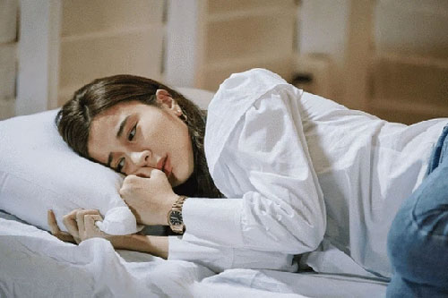 Em trai chồng đưa bạn gái về nhà và thông báo một "tin sét đánh" khiến cả nhà ngã ngửa còn tôi điếng người