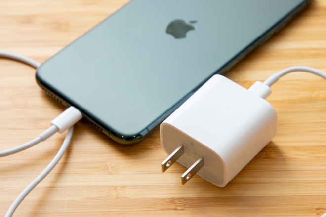 Những sai lầm căn bản mà người dùng thường gặp phải khi sạc iPhone