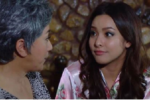 Nhà tôi đang bế tắc, mẹ chồng dứt khoát cho toàn bộ tiền dưỡng già nhưng tôi lại không dám ngửa tay nhận