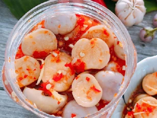 Cách làm cà pháo muối kim chi đơn giản, chua cay, giòn tan đượm vị