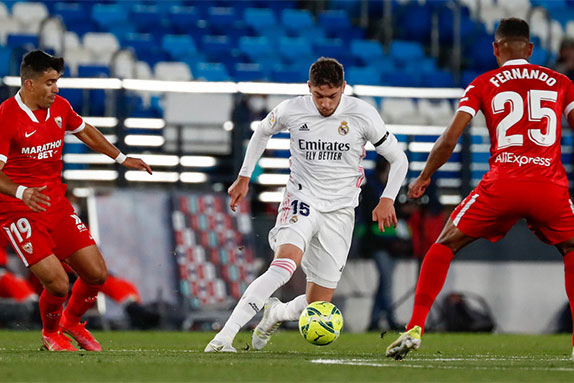 Hòa hú vía Sevilla trên sân nhà, Real lỡ cơ hội lên đỉnh La Liga