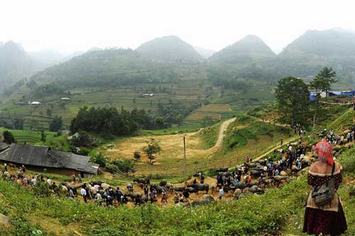 Chợ phiên Cán Cấu - nét độc đáo vùng cao Tây Bắc